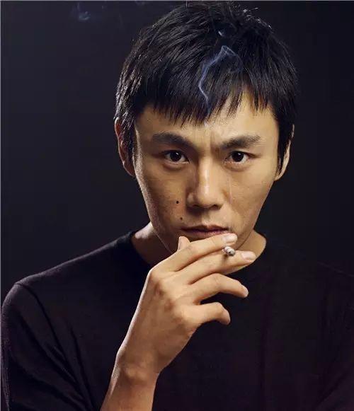 娛樂圈的吃瓜影帝一口氣看完,影帝一口氣吃盡瓜料，揭秘幕后真相