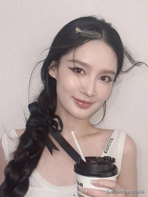 劉亦菲娛樂(lè)吃瓜,揭秘明星幕后生活點(diǎn)滴